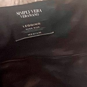 NEW Simply Vera Wang Leggings Camo Print Size M Camouflage Stretch EUC